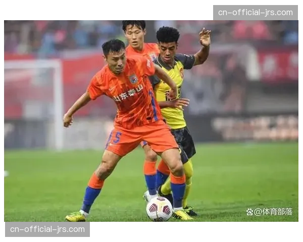 万德森伤愈回归训练 浦项边路核心体系作用备受期待